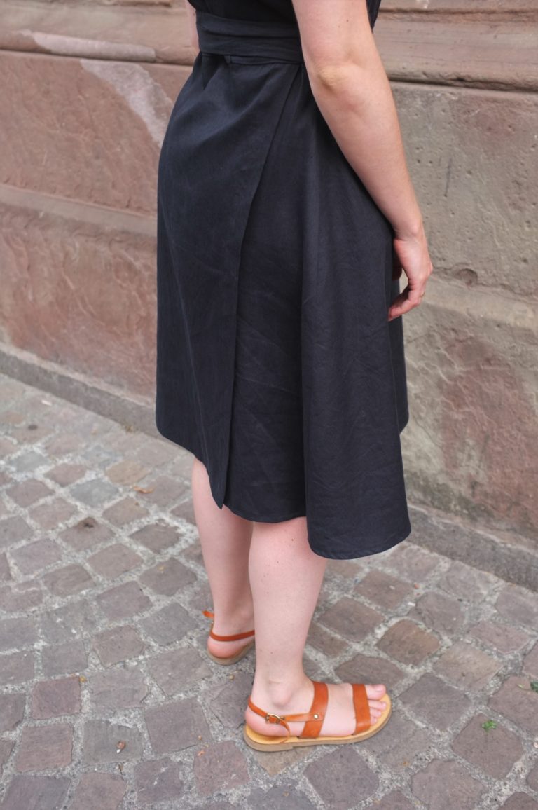 Reversible Linen Wrap Dress | The German Edge